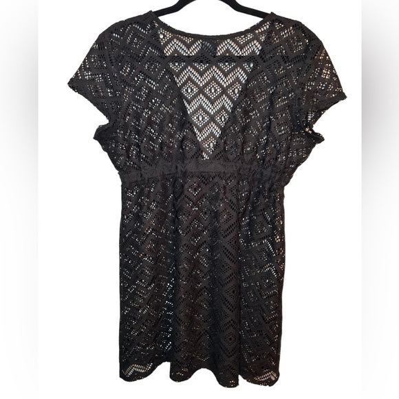Catalina Swim Laser Cut Cover- Up- Black/ Size Medium (8-10) - Picture 2 of 4